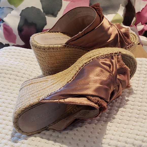 Wedges in Pink  "Odele "Platform Wedges - Picture 11 of 16